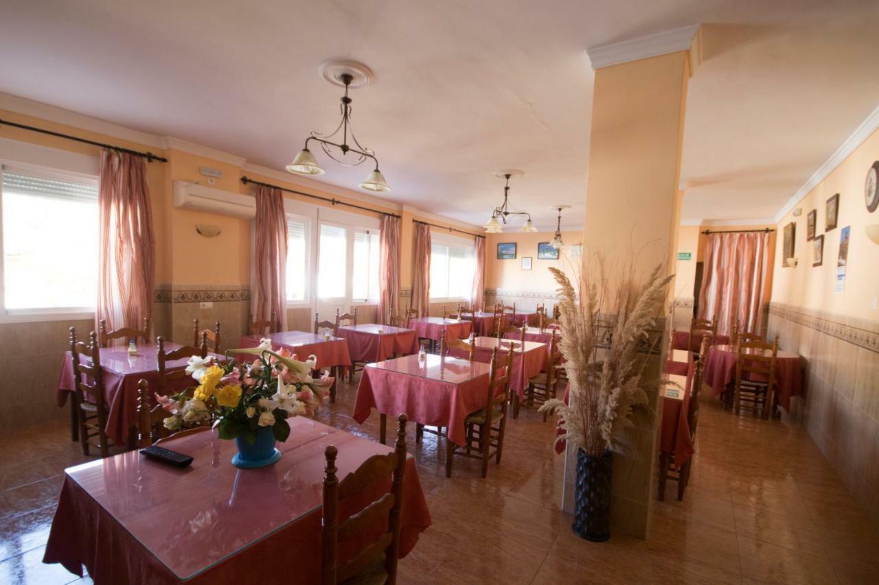 Hotel Las Flores Tolox Exterior photo